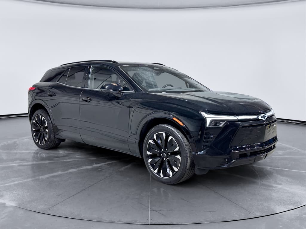 2024 Chevrolet Blazer EV view 4