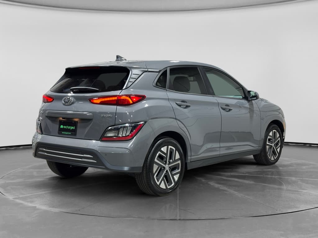 2023 Hyundai Kona EV view 3