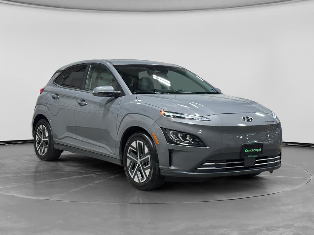 2023 Hyundai Kona EV view 4