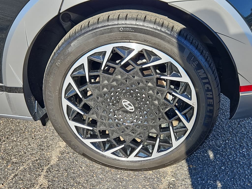 2023 Hyundai IONIQ 5 view 23