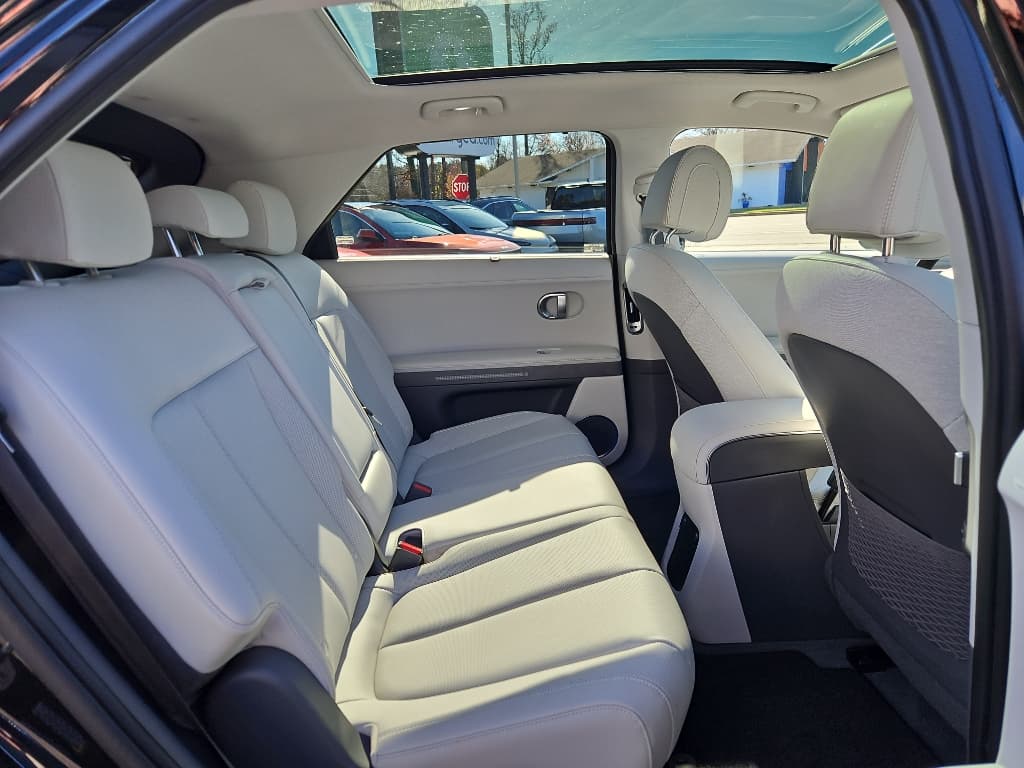 2023 Hyundai IONIQ 5 view 18