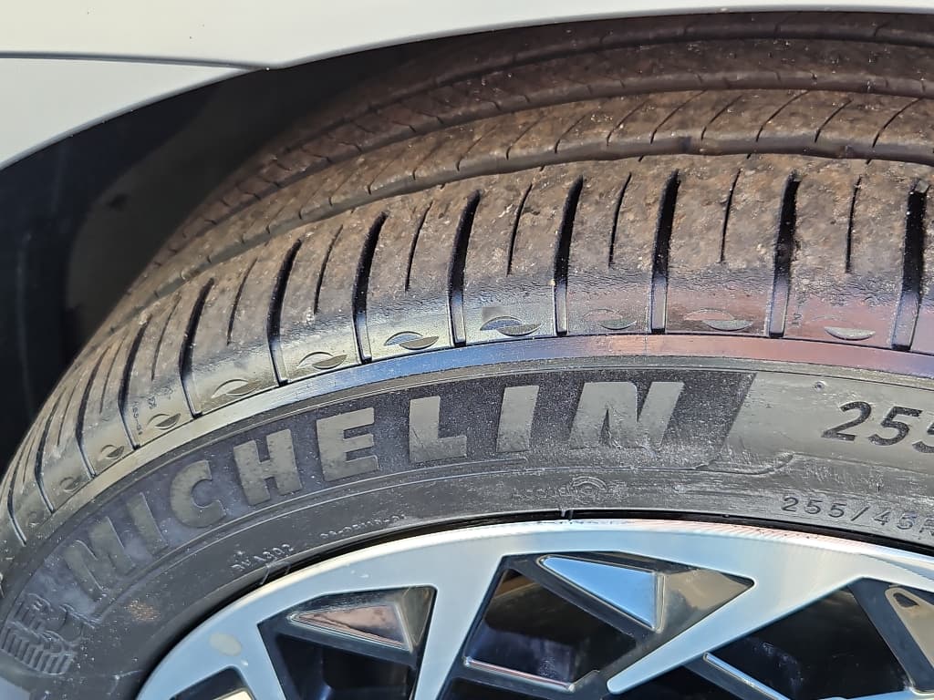 2023 Hyundai IONIQ 5 view 28