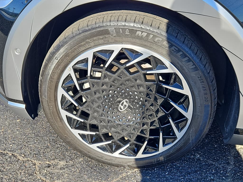 2023 Hyundai IONIQ 5 view 21