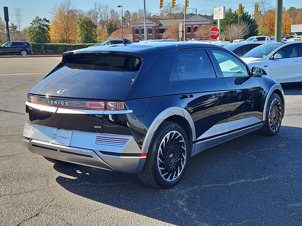 2023 Hyundai IONIQ 5 view 5