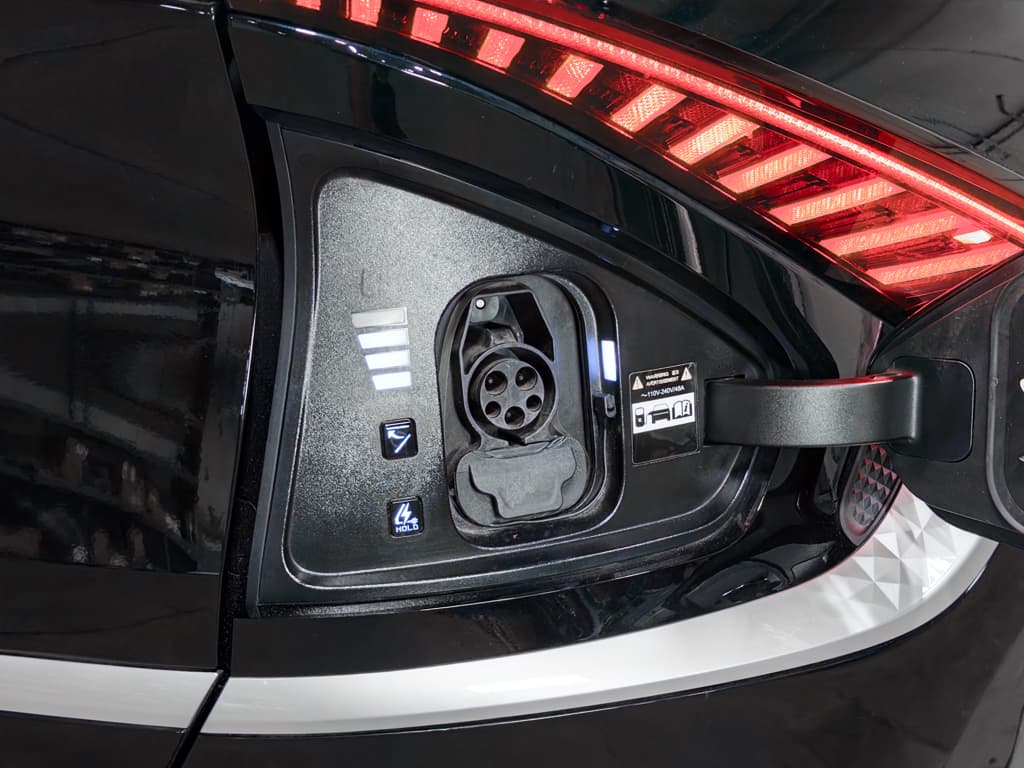 2024 Kia EV6 view 5