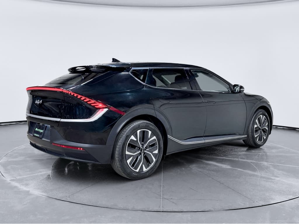 2024 Kia EV6 view 3