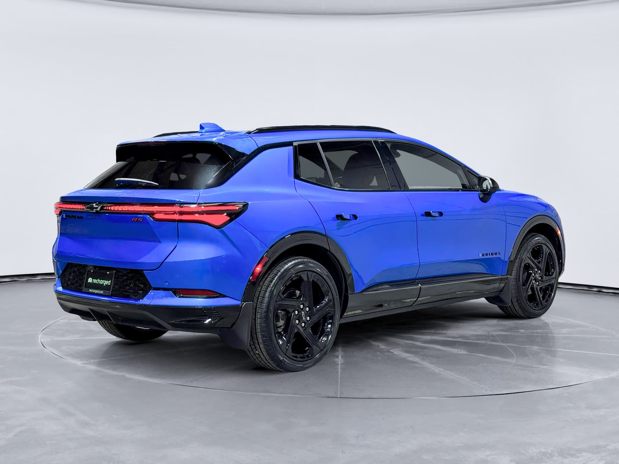 2025 Chevrolet Equinox EV view 3