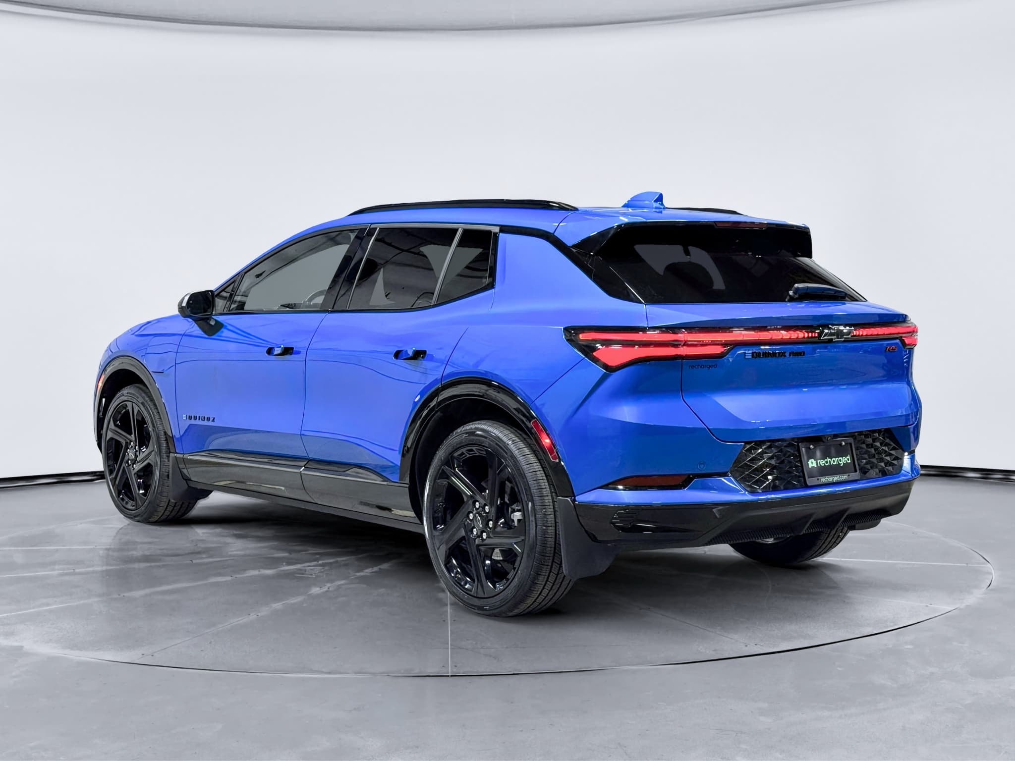 2025 Chevrolet Equinox EV view 2