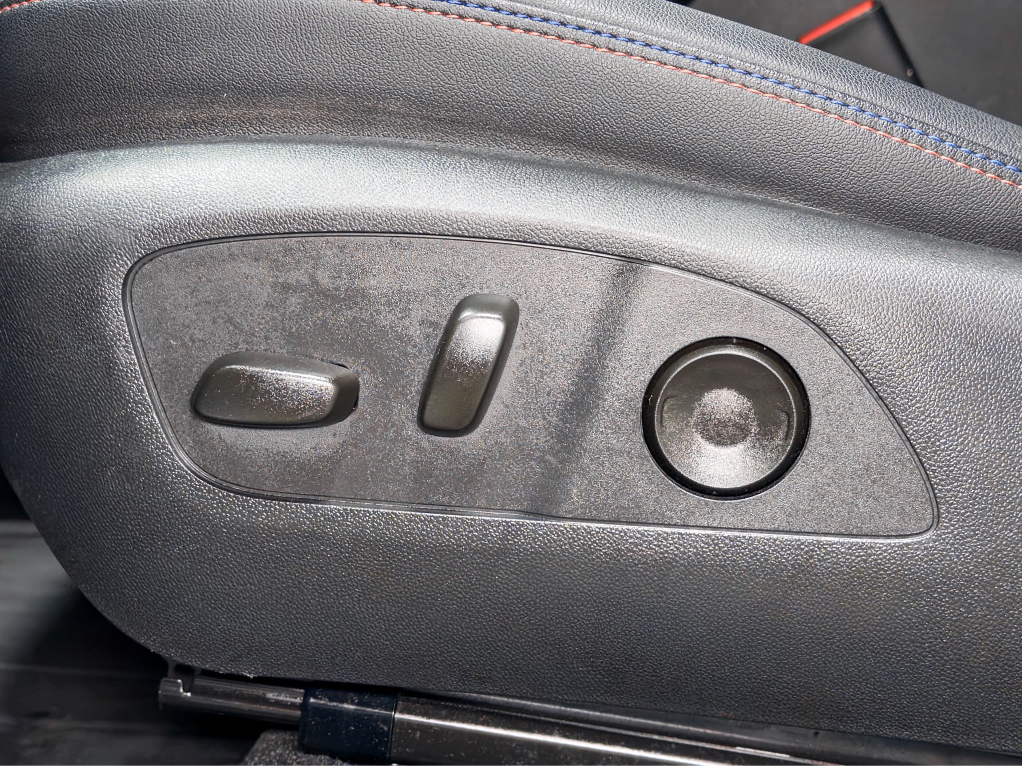 2025 Chevrolet Equinox EV view 7