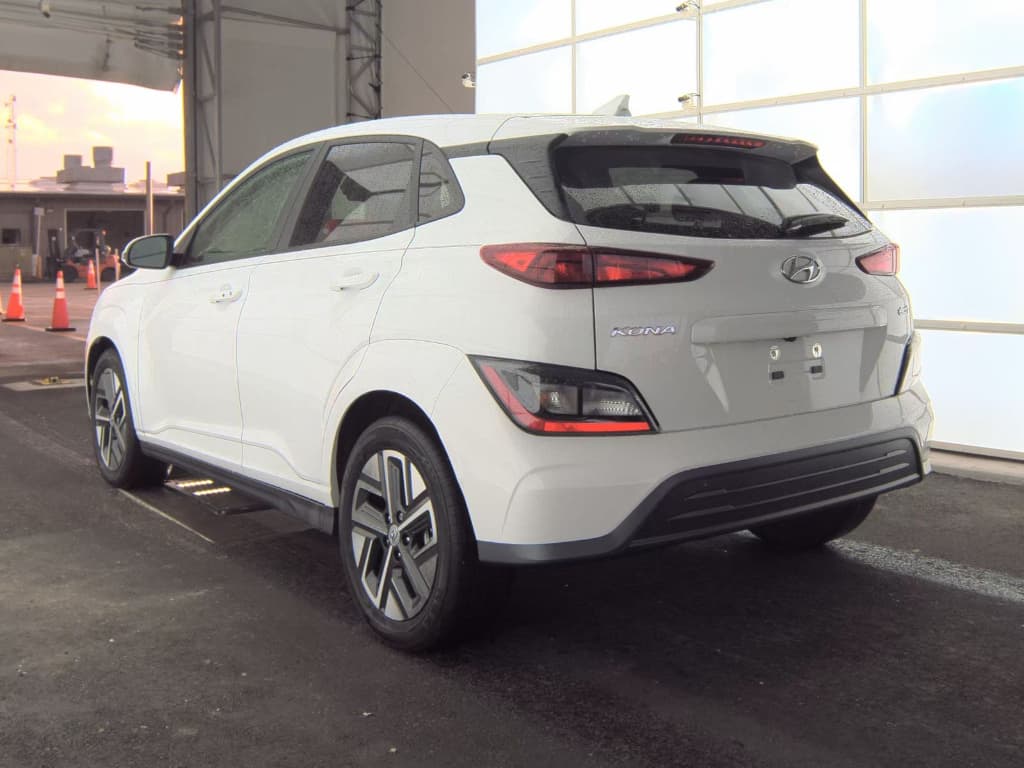 2023 Hyundai Kona EV view 4