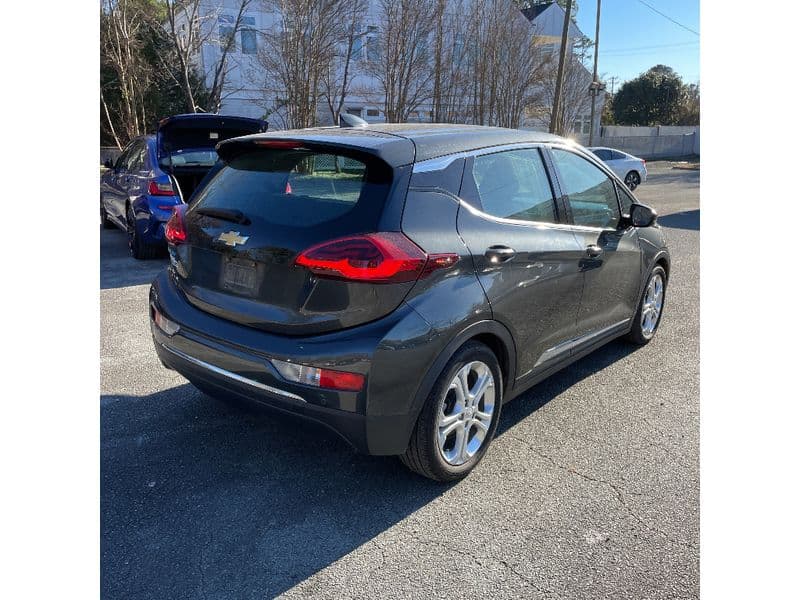 2017 Chevrolet Bolt EV view 3