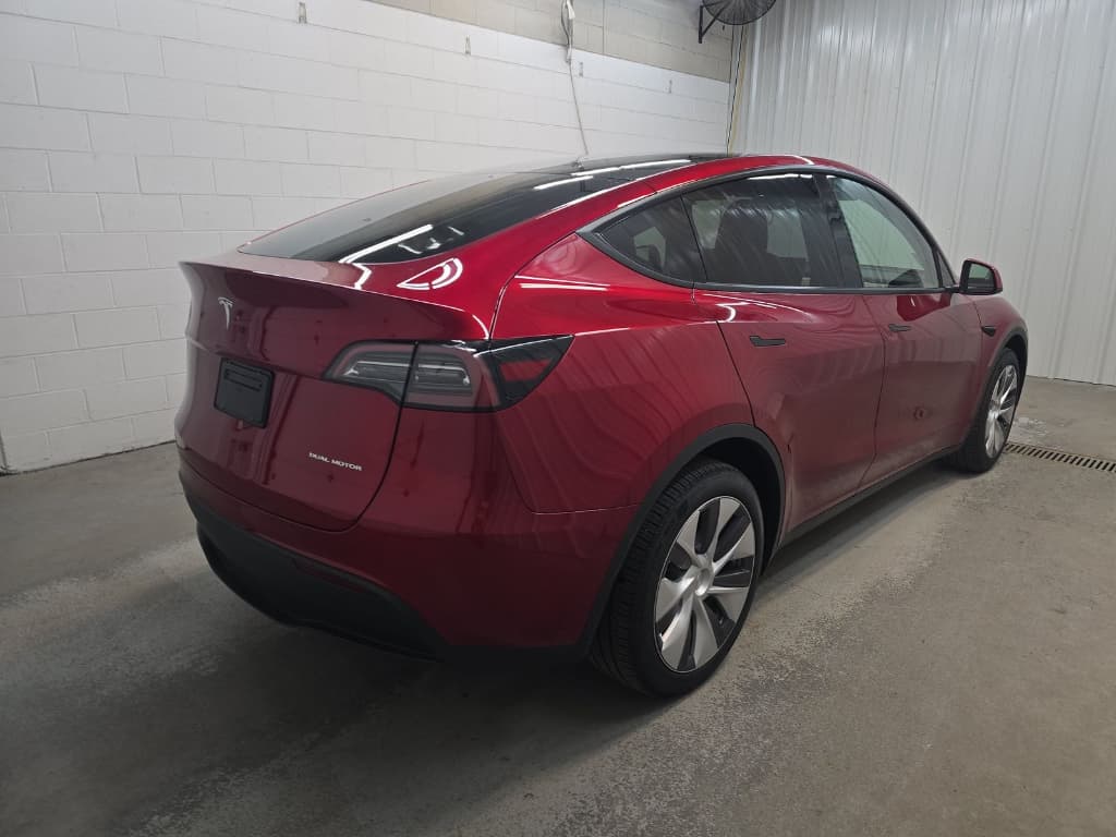2024 Tesla Model Y view 3