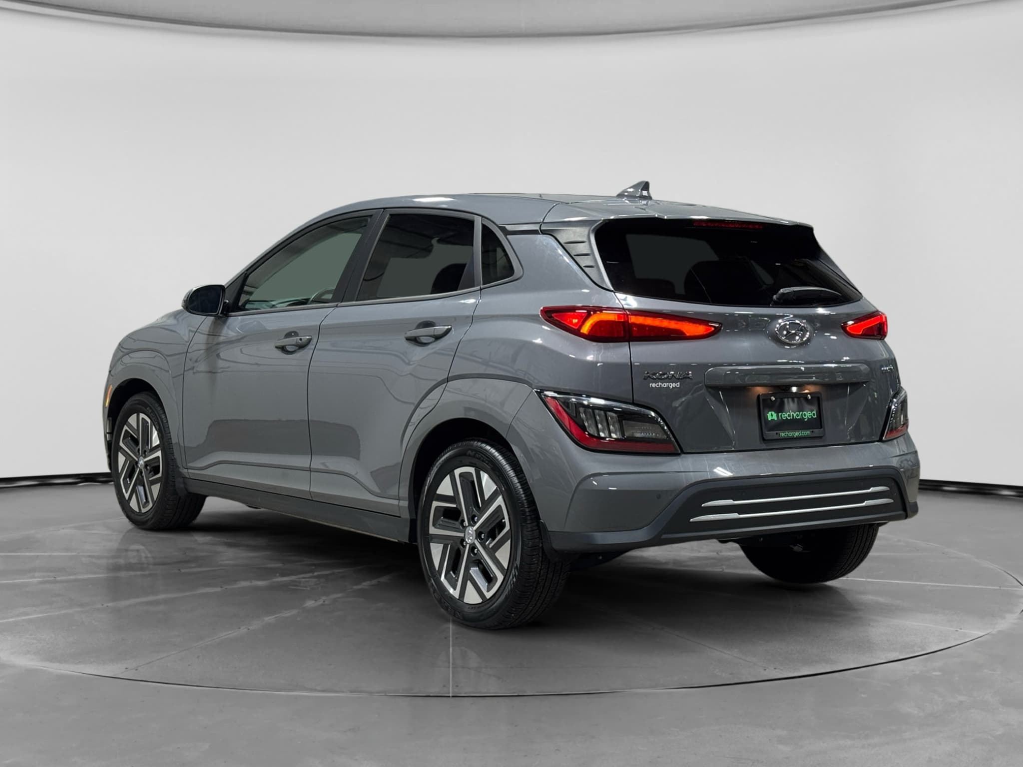 2023 Hyundai Kona EV view 2