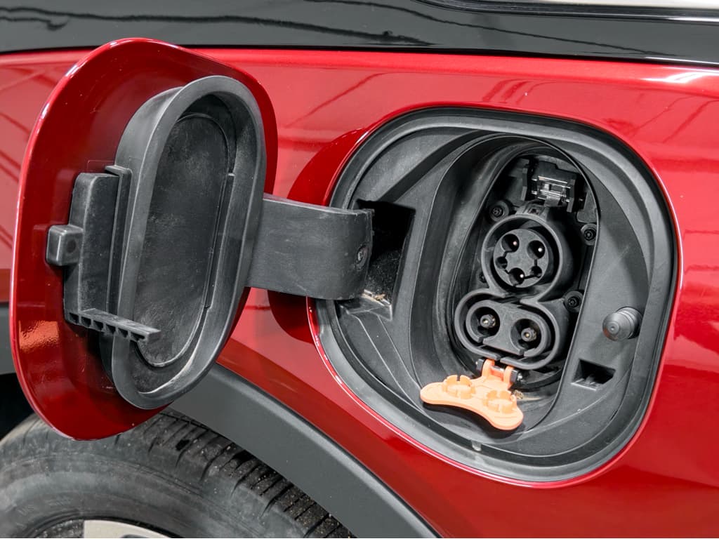 2023 Chevrolet Bolt EV view 5