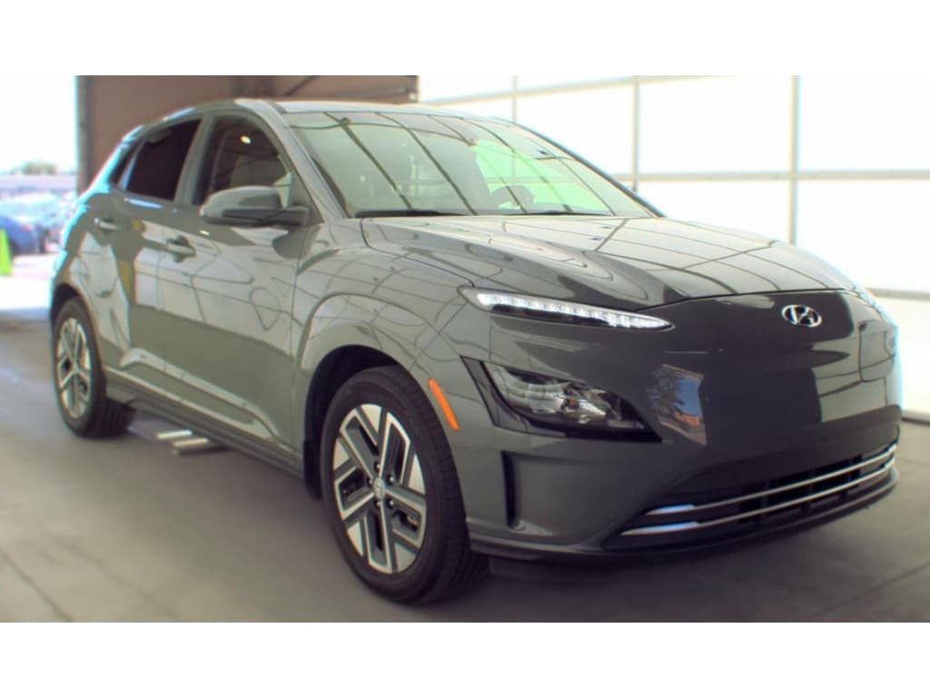2023 Hyundai Kona EV view 2