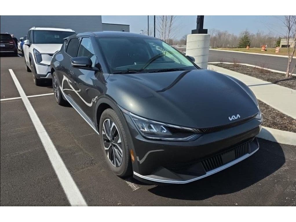 2024 Kia EV6 view 2