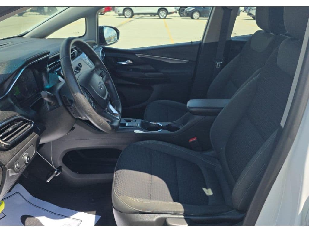 2023 Chevrolet Bolt EV view 5