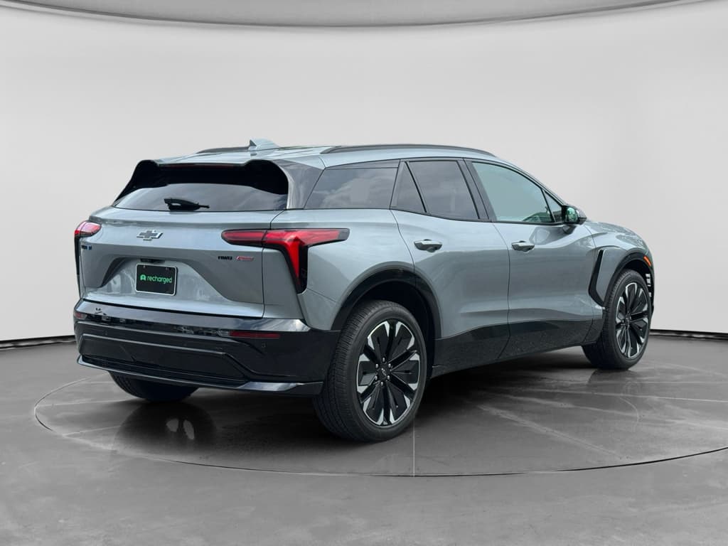 2024 Chevrolet Blazer EV view 3