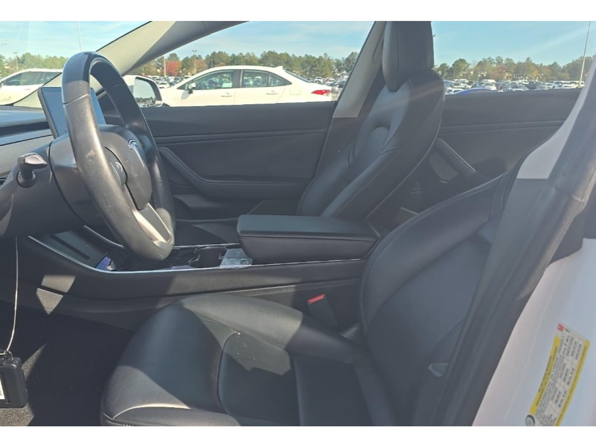 2018 Tesla Model 3 view 5