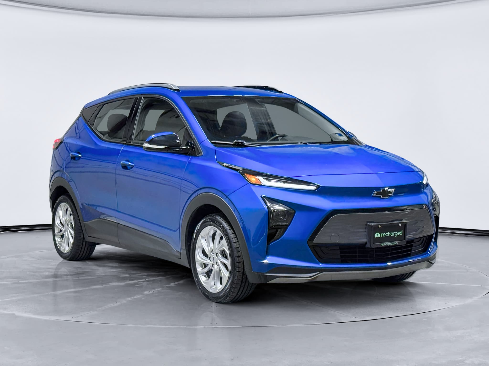 2023 Chevrolet Bolt EUV view 4