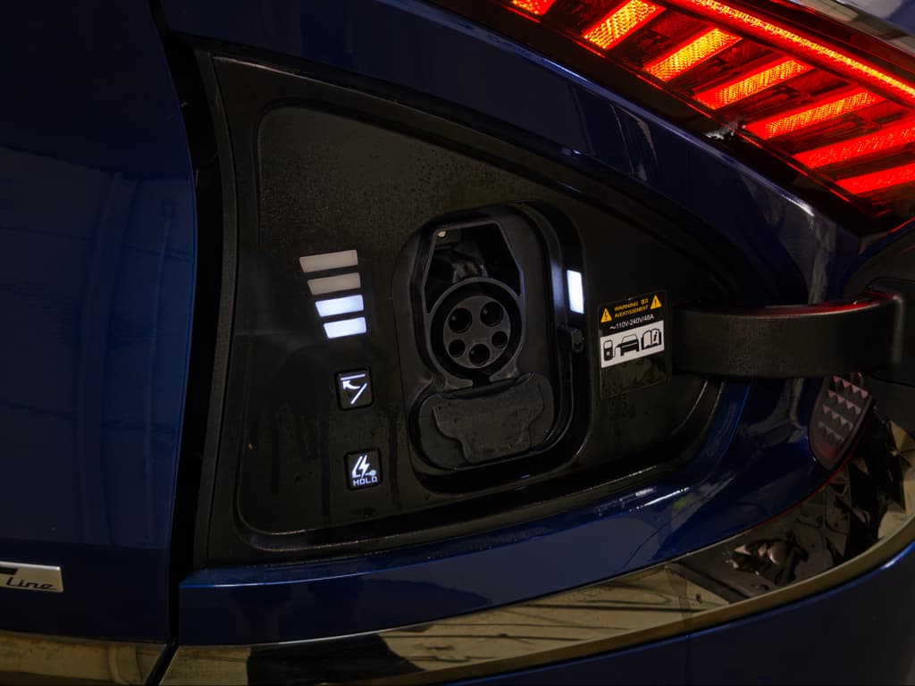 2024 Kia EV6 view 5