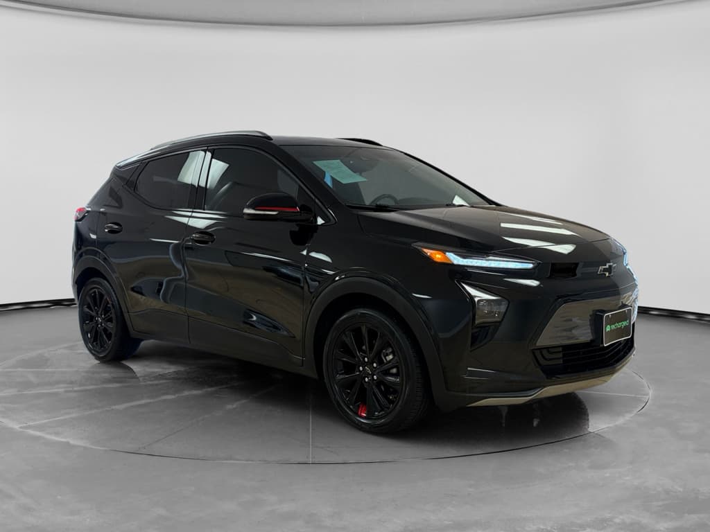 2023 Chevrolet Bolt EUV view 4