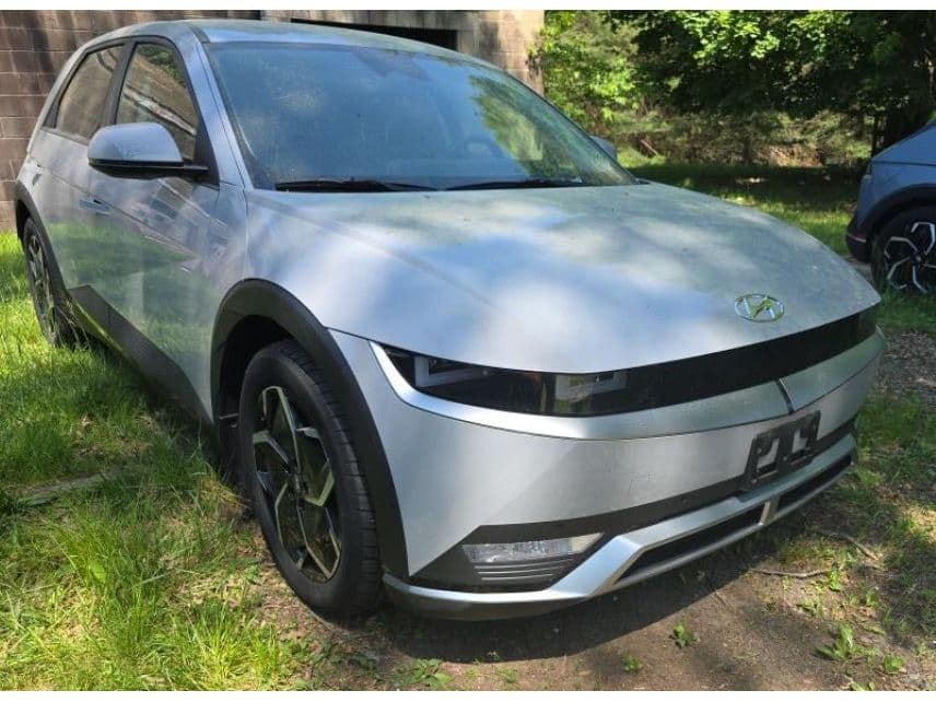 2023 Hyundai IONIQ 5 view 2
