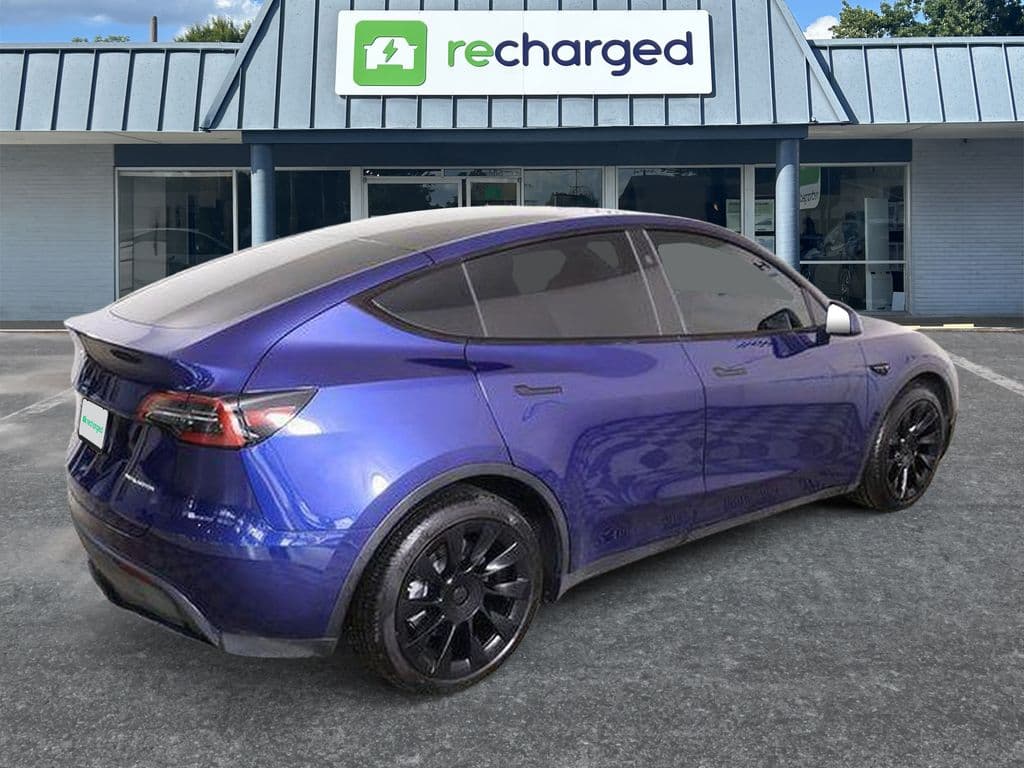 2024 Tesla Model Y view 4