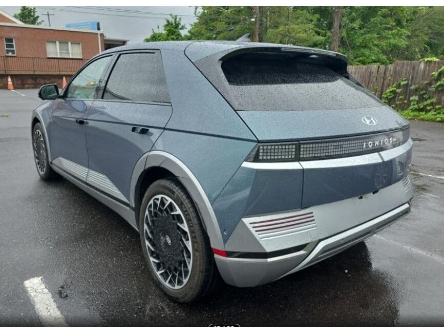 2023 Hyundai IONIQ 5 view 4