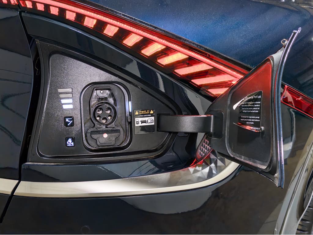 2024 Kia EV6 view 5