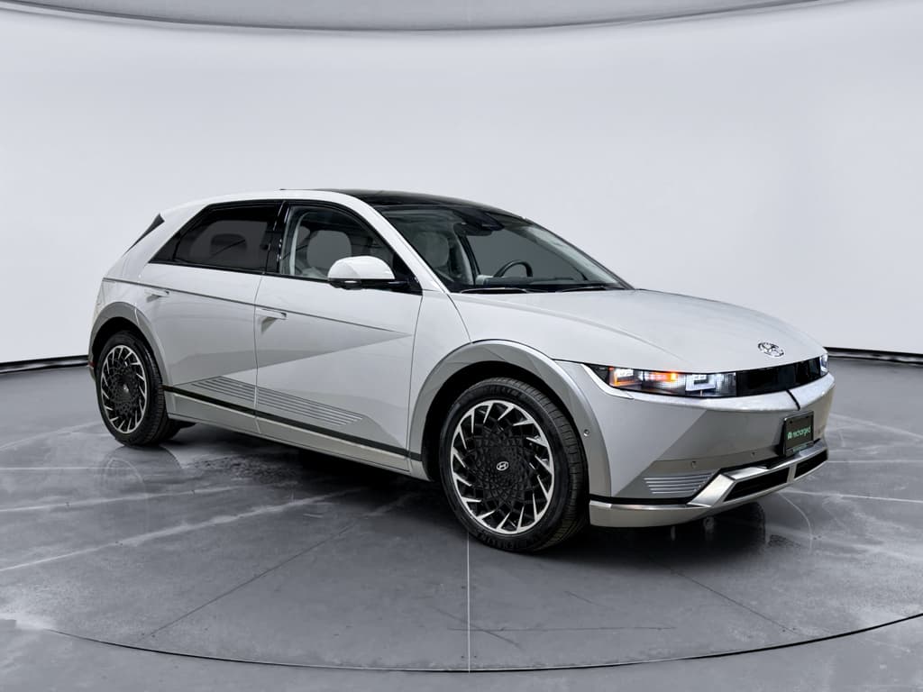 2023 Hyundai IONIQ 5 view 4