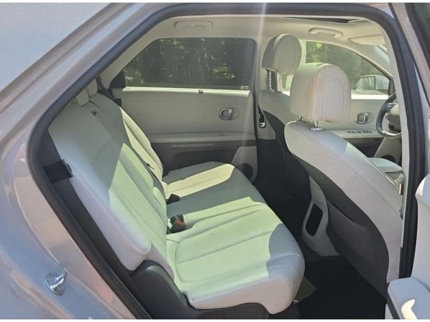 2023 Hyundai IONIQ 5 view 6