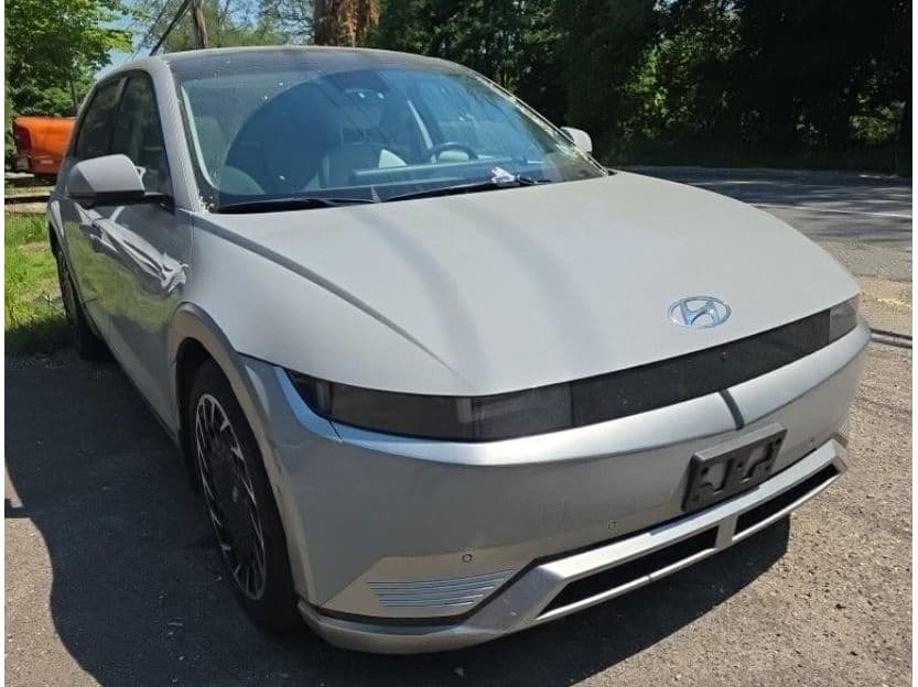 2023 Hyundai IONIQ 5 view 2