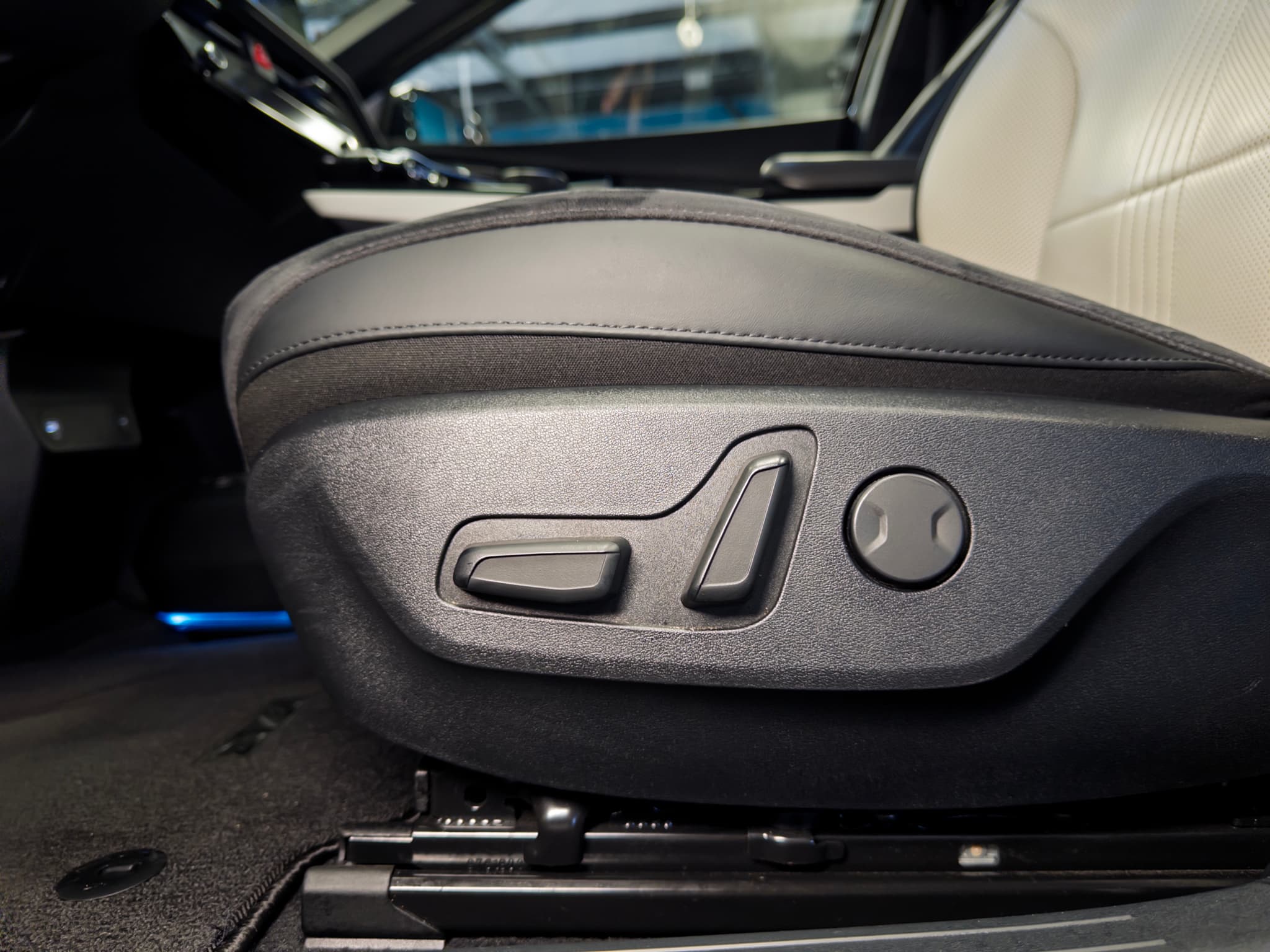 2024 Kia EV6 view 6