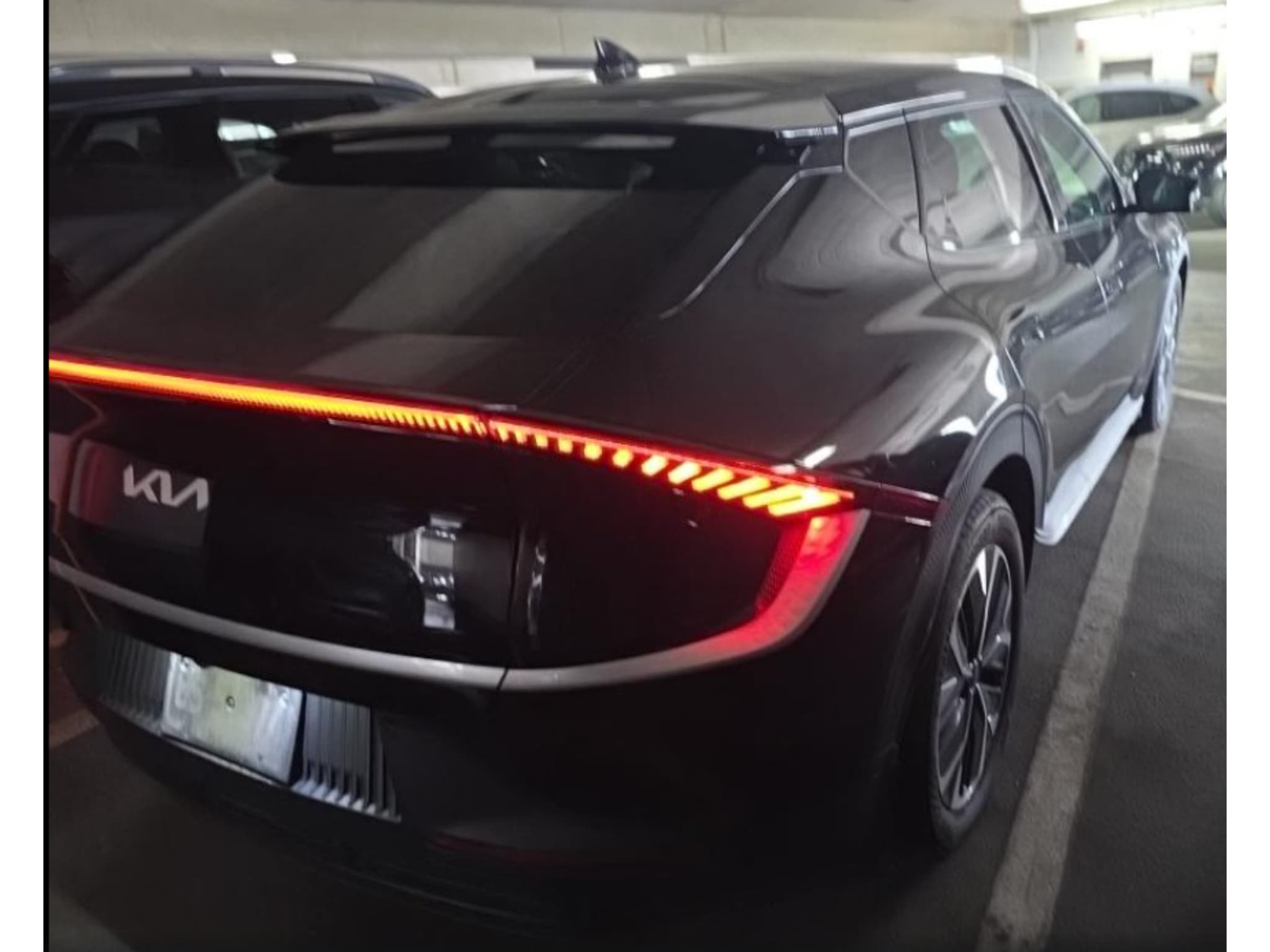 2024 Kia EV6 view 3