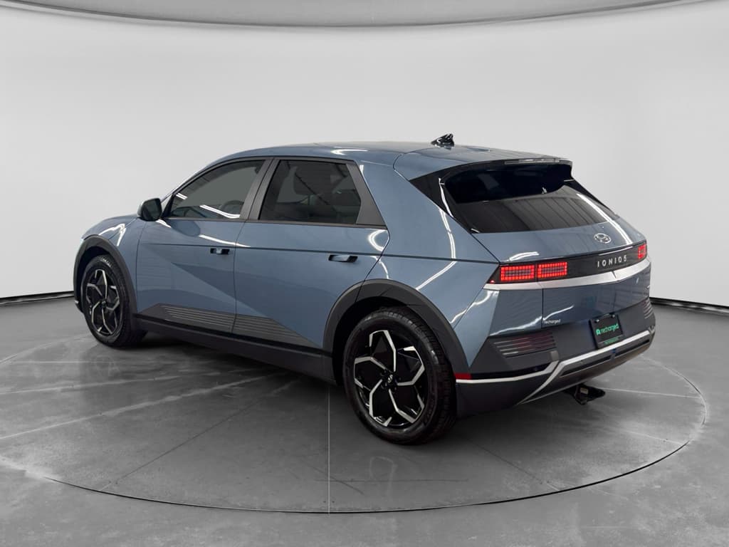 2023 Hyundai IONIQ 5 view 2