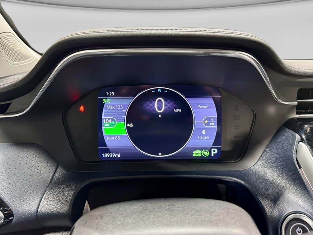2023 Chevrolet Bolt EUV view 10
