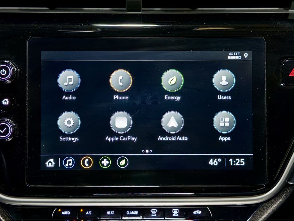 2023 Chevrolet Bolt EUV view 11