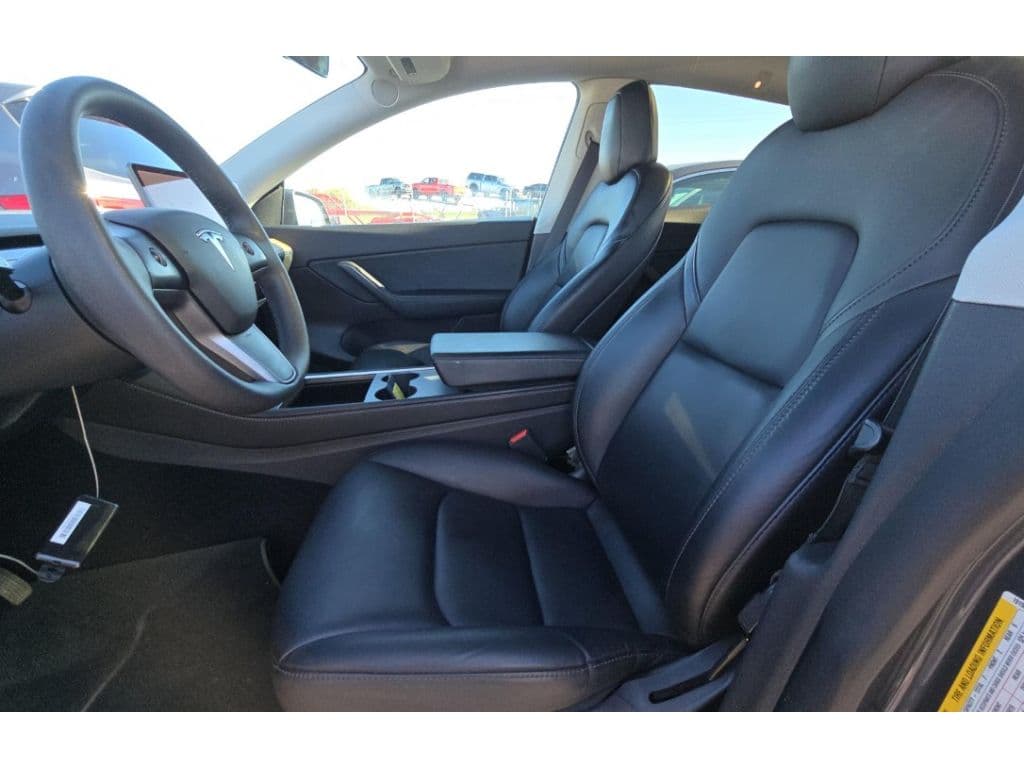 2021 Tesla Model Y view 5