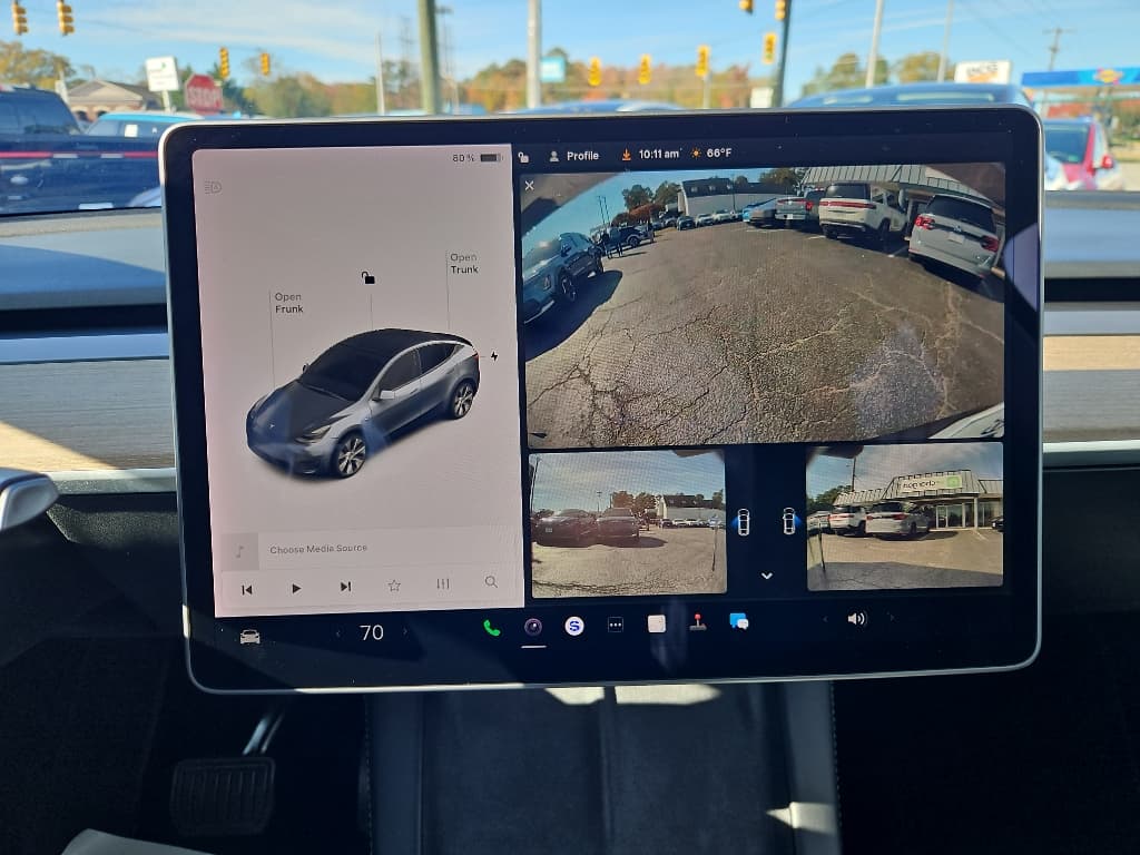 2021 Tesla Model Y view 13