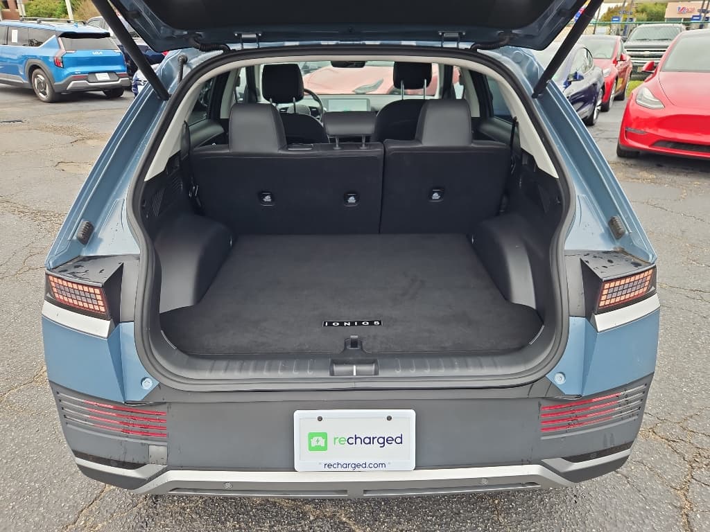 2023 Hyundai IONIQ 5 view 8