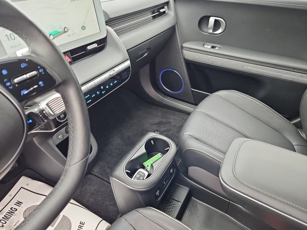2023 Hyundai IONIQ 5 view 12