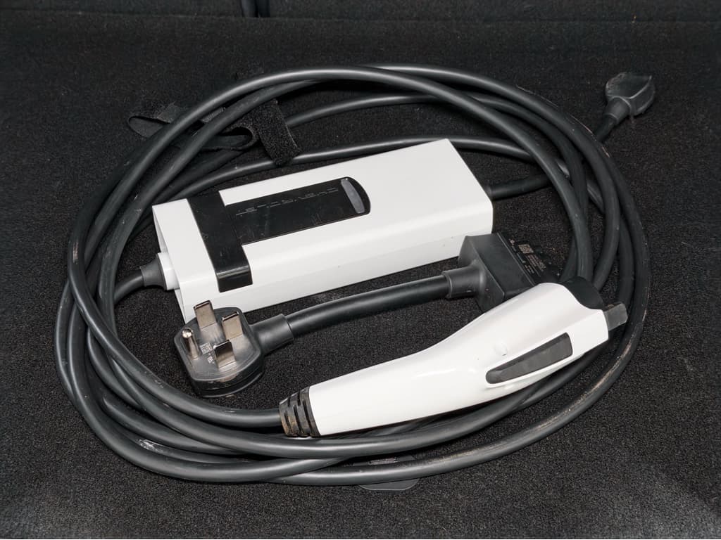 2023 Chevrolet Bolt EUV view 6