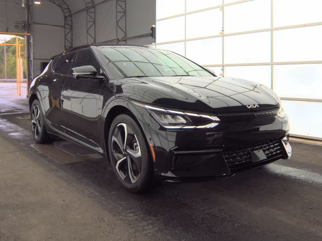 2024 Kia EV6 view 2