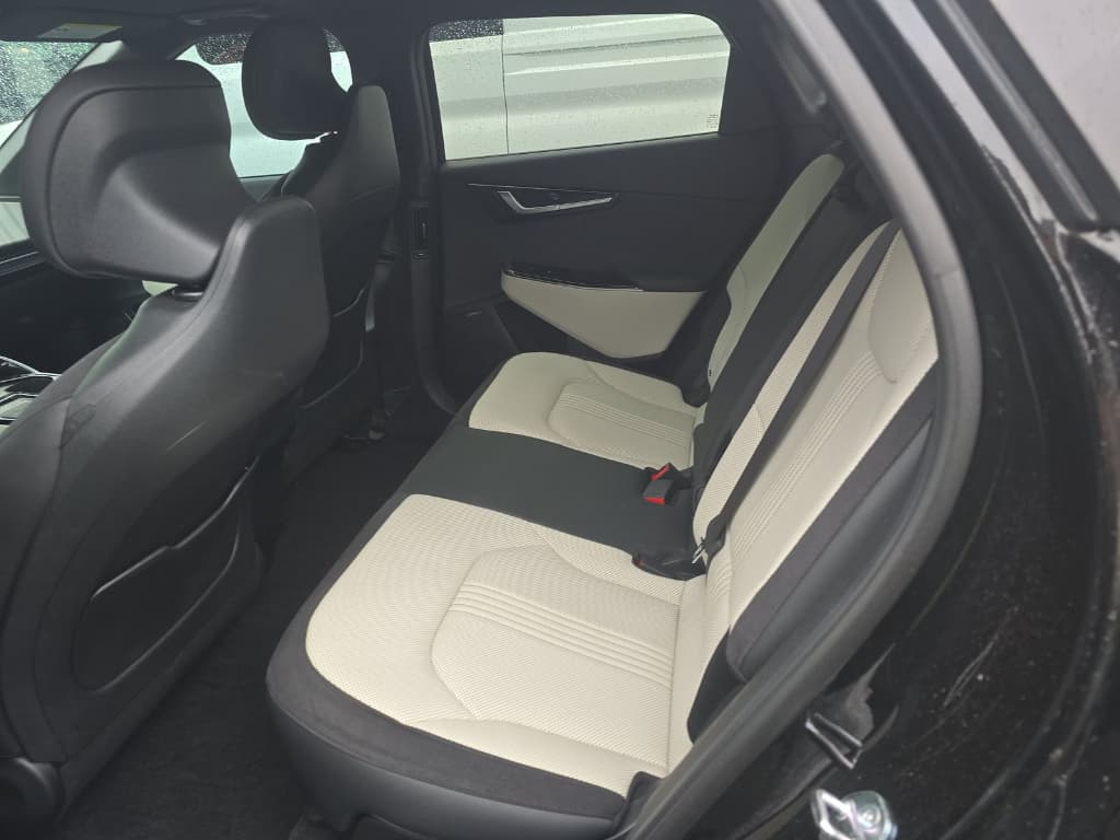 2024 Kia EV6 view 6