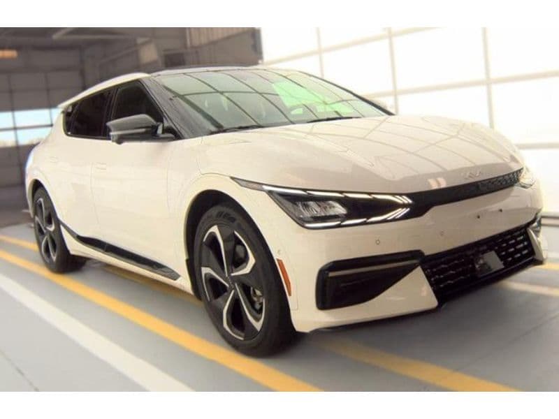 2024 Kia EV6 view 2