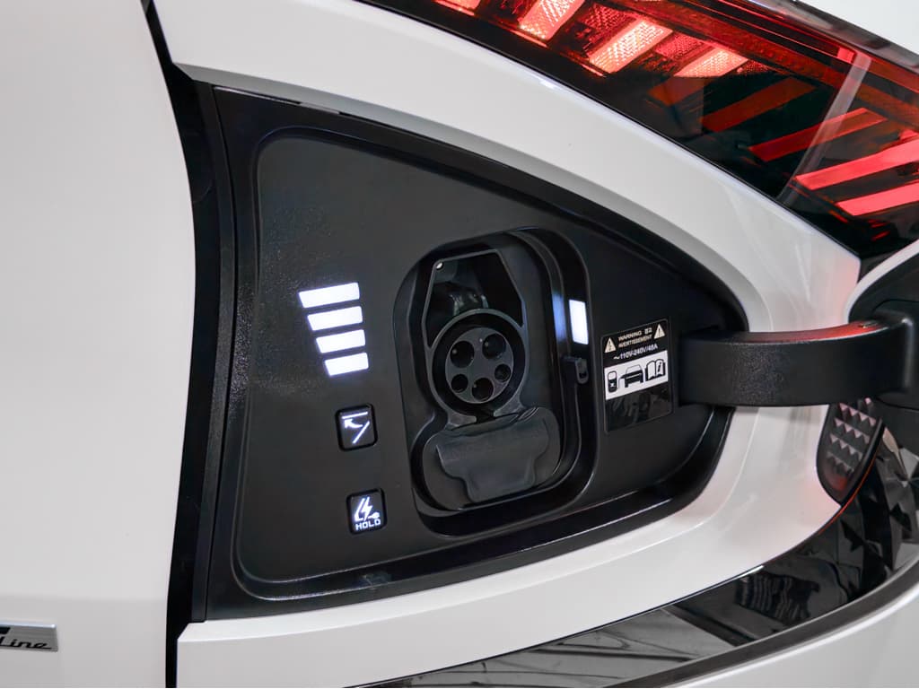 2024 Kia EV6 view 5