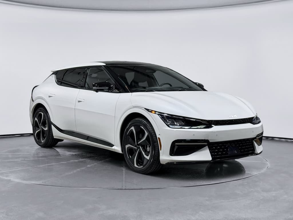 2024 Kia EV6 view 4