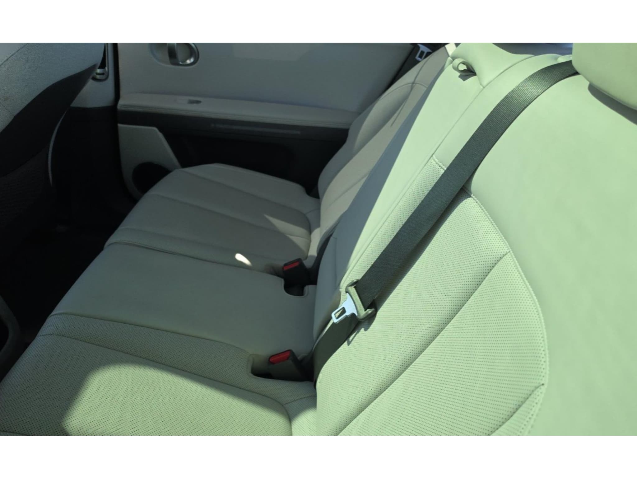 2023 Hyundai IONIQ 5 view 6