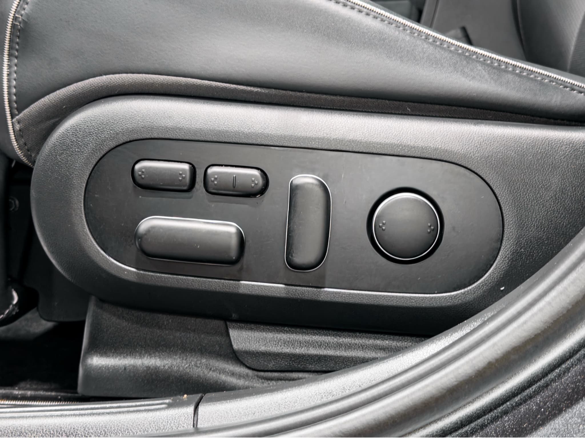 2023 Hyundai IONIQ 5 view 6